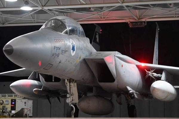 صحيفة "إسرائيل هيوم":إسرائيل على وشك شن هجوم على المنشآت النووية الإيرانية