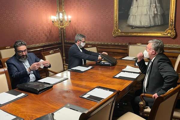 Officials Say Iran In Strong Position In Nuclear Talks, No Interim Deal