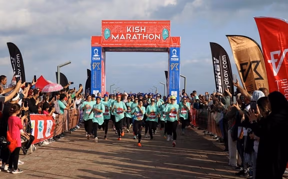 مسئول برگزاری ماراتن کیش: فدراسیون دوومیدانی فقط پول میخواهد، از منطقه آزاد مجوز داریم