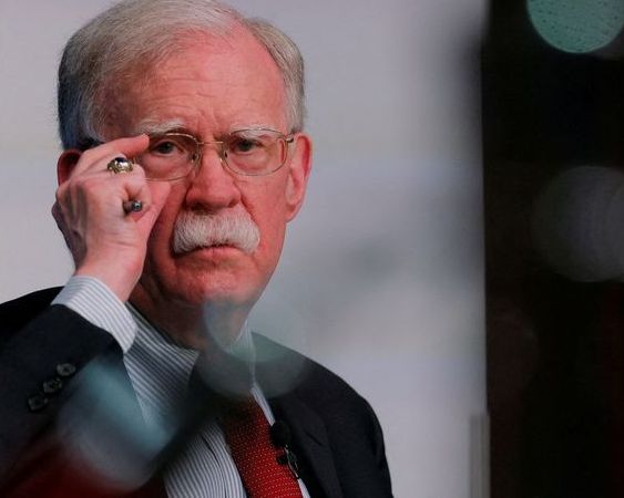 جان بولتون در دادگاه خود را بیگناه خواند