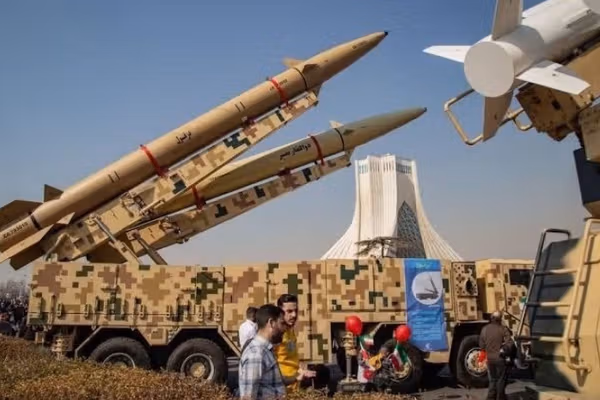 خبرگزاری آناتولی: جمهوری اسلامی دستکم ششهزار و ۴۱۳ موشک و پهپاد به کشورهای عربی شلیک کرد