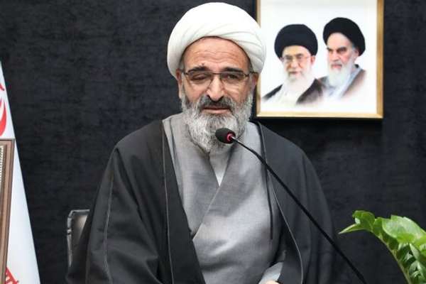 نماینده خامنهای در استان سمنان: خامنهای در تیررس حملات رسانهای و تبلیغاتی دشمنان است
