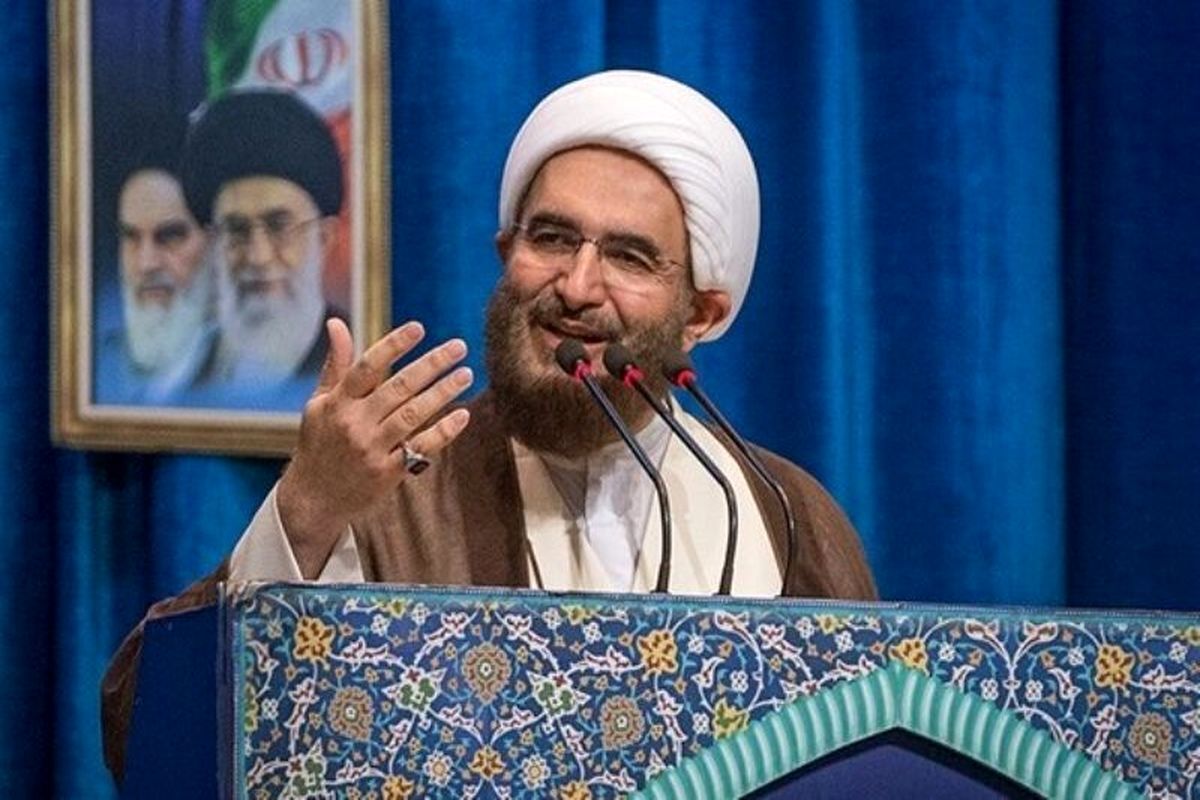 امام جمعه موقت تهران: بیانیه&zwnj;های قرارگاه خاتم لرزه به جان دشمنان می&zwnj;اندازد