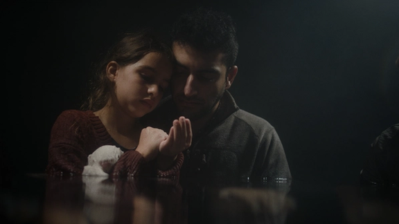 قفس ساخته علیرضا کاظمیپور و پانتهآ مصلح (Red Sea International Film Festival)