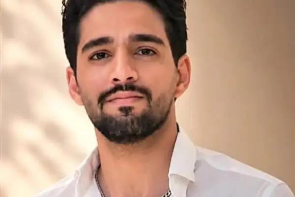 مهرشاد قائدی با گلوله جنگی قطع نخاع شد و در بیمارستان جان باخت
