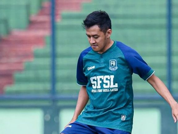 در یک بازی دوستانه در اندونزی؛ مرگ یک فوتبالیست با صاعقه در جریان یک مسابقه