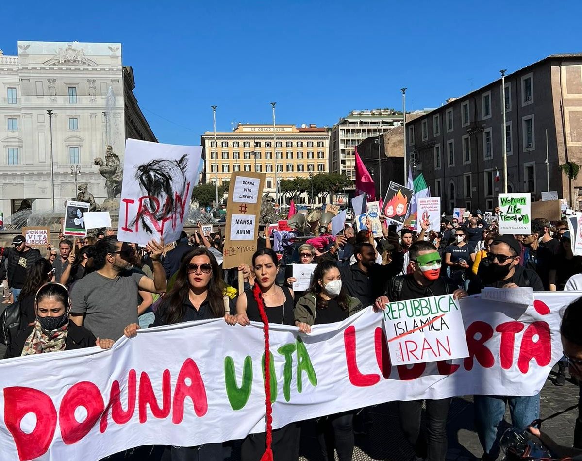 تظاهرات ایرانیان در حمایت از جنبس مهسا، رم، ۱۴۰۱