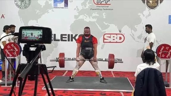 پیمان نژادی قهرمان پاورلیفتینگ آسیا شد