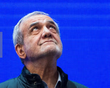 الرئيس الإيراني: نفضل "آلية الزناد" على مطالب أميركا "غير المنطقية" ولن نسلّم اليورانيوم  