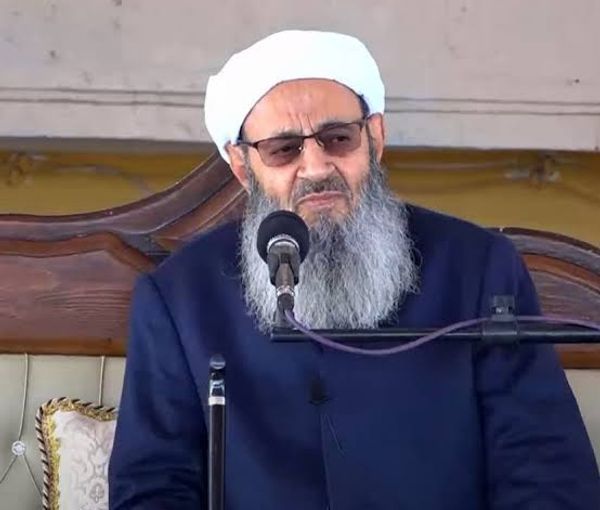 زعيم أهل السنة في إيران: افتحوا السجون أمام الحقوقيين.. وشرطة فرنسا لم تقتل المتظاهرين