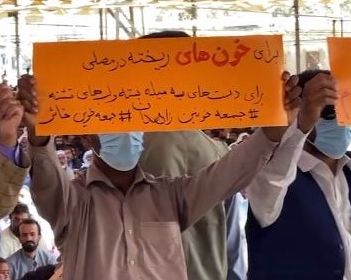 إمام أهل السنة في إيران: شرف القوات المسلحة في حماية الشعوب وليس قتلها