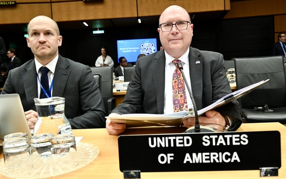 نماینده آمریکا در شورای حکام: در صورت عدم همکاری تهران باید آماده اقدامات بیشتر باشیم