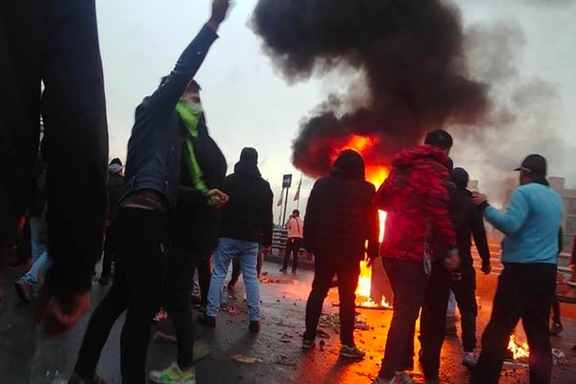 افشای سند دلایل بازداشت معترضان آبان ۹۸: از پیامک به فامیل، تا پذیرایی از معترضان در کافه