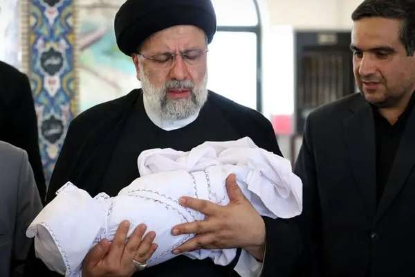 واصفًا الوضع بـ "المقلق".. الرئيس الإيراني يدعو لمواجهة "الإجهاض" بين النساء الحوامل