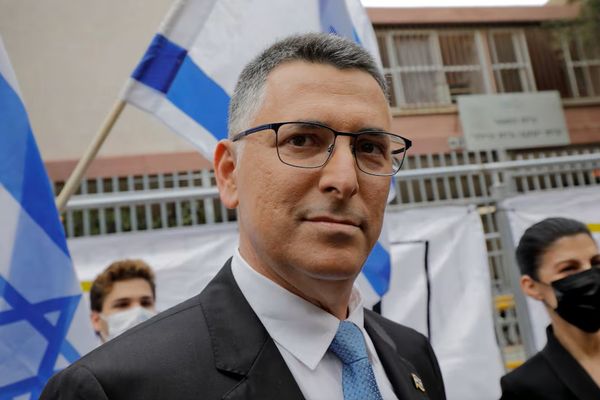 وزير الخارجية الإسرائيلي: نحتاج للخيار العسكري لوقف البرنامج النووي الإيراني