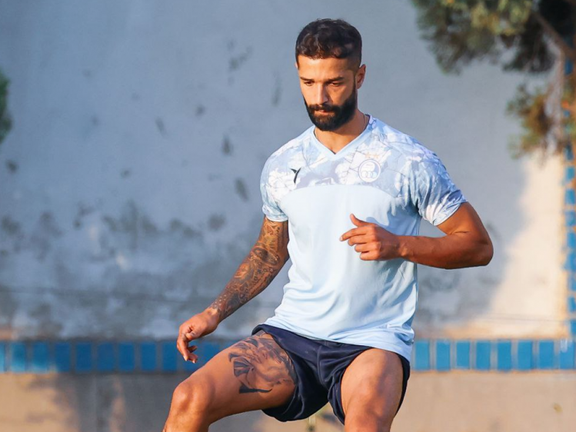 «نباید با عذرخواهی تمام شود»؛ خبرگزاری سپاه برخورد شدید با آرمین سهرابیان را خواستار شد