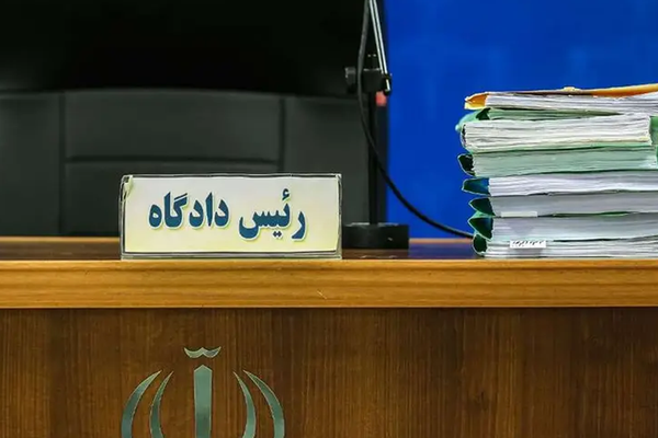 با شکایت استانداری هرمزگان علیه حسن عباسی، فعال رسانهای، پرونده قضایی تشکیل شد