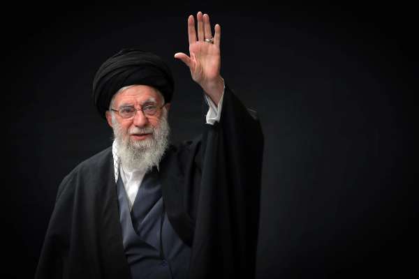 نماینده خامنهای در خوزستان: علی خامنهای، بزرگترین نعمت الهی برای جهان است