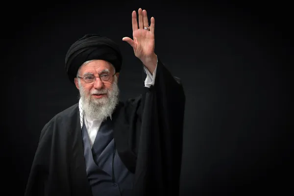 نماینده خامنهای در خوزستان: علی خامنهای، بزرگترین نعمت الهی برای جهان است