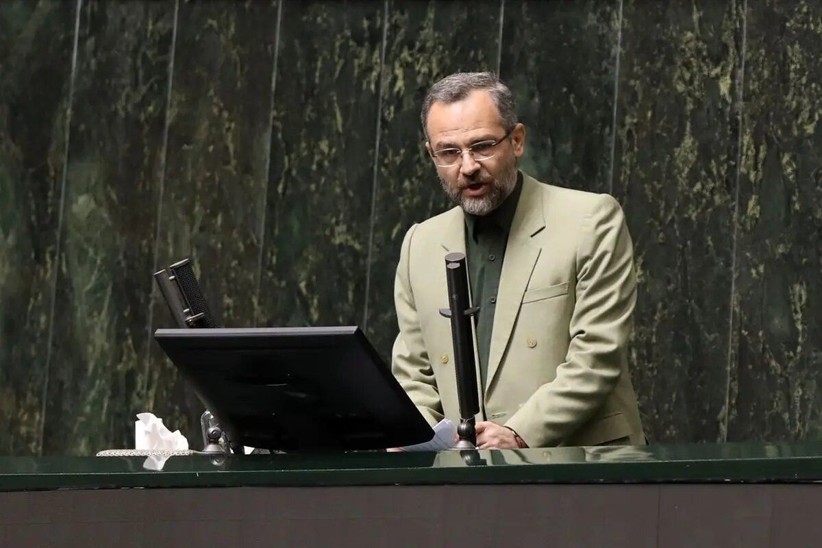 نماینده بابل در مجلس: اگر بخواهیم از بمب اتم استفاده کنیم، ضعیف‌شده و برای اهداف نظامی است