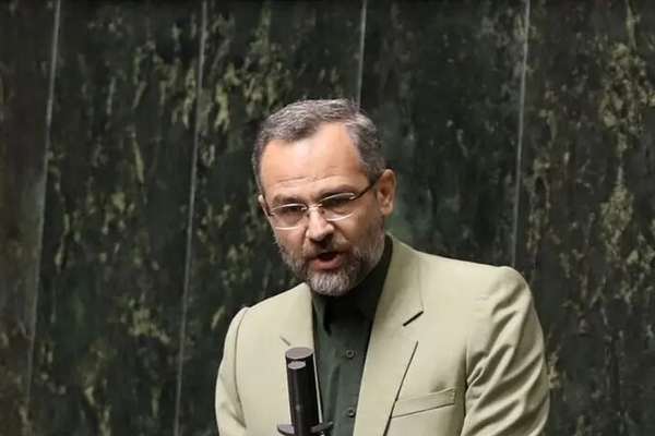 نماینده بابل در مجلس: اگر بخواهیم از بمب اتم استفاده کنیم، ضعیفشده و برای اهداف نظامی است