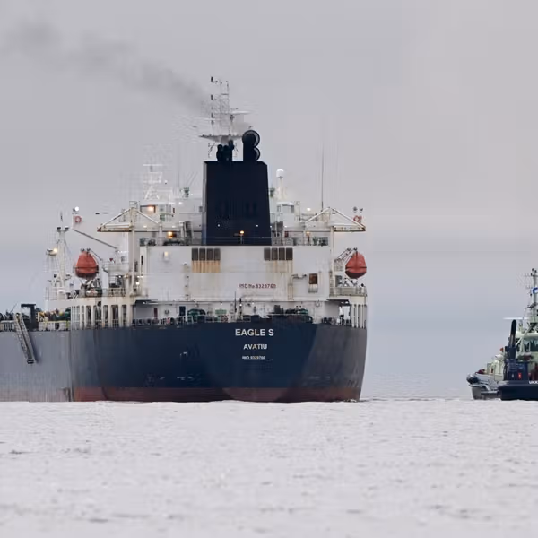 Cook Islands linked to tankers moving Iranian and Russian oil - AFP