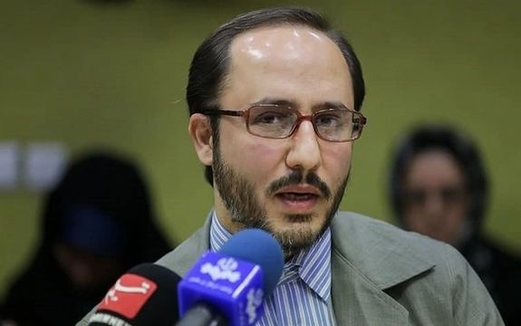 سپهر خلجی، رئیس شورای اطلاعرسانی دولت: با توجه به شرایط خاص مظنون اصلی، پرونده به دادگاه ویژه روحانیت ارسال شده است.