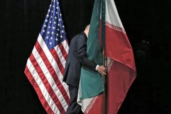 تصريحات متناقضة بين طهران وواشنطن حول احتمال إحياء الاتفاق النووي في المستقبل القريب