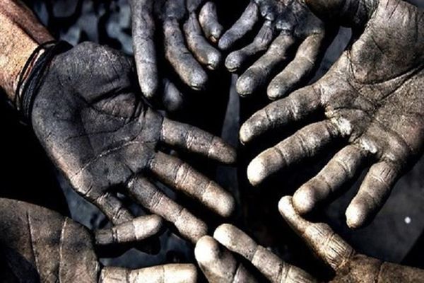 بسبب تدهور الأوضاع المعيشية.. ارتفاع كبير في معدلات الانتحار بين العمال الإيرانيين