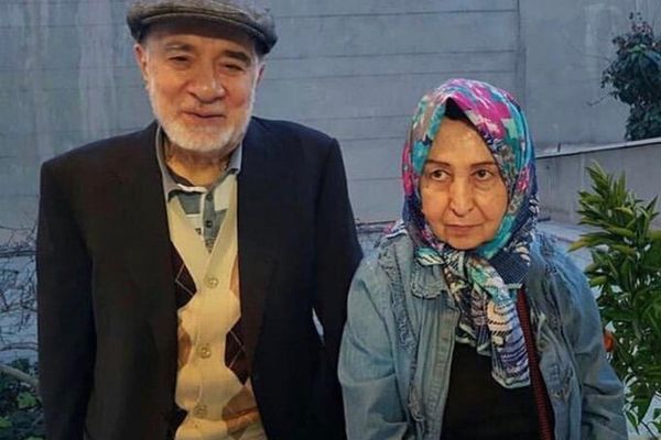 رفع "بعض قيود" الإقامة الجبرية عن المعارض السياسي الإيراني حسين موسوي وزوجته