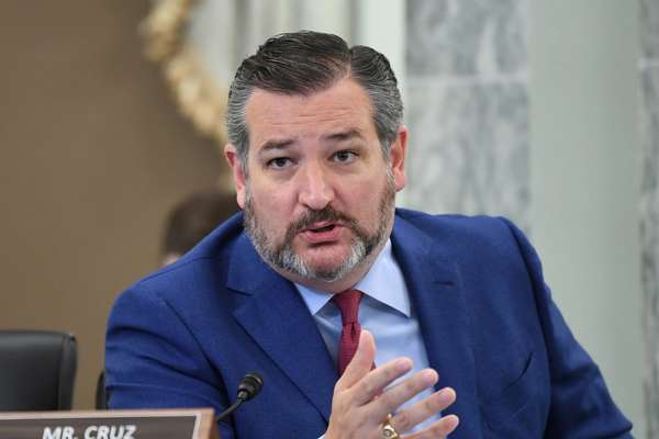 US Senate Passes Motion Demanding Iran Terrorism Sanctions Report