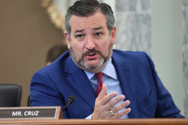 Winners Of Iran Deal Are Khamenei And Putin - US Senator