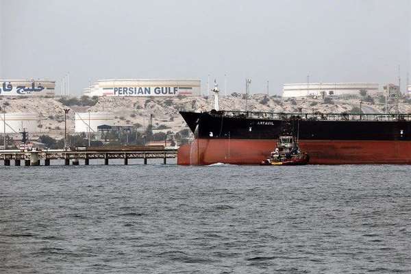 US Senators Urge Biden To Enforce Iran Oil Sanctions Amid Attacks
