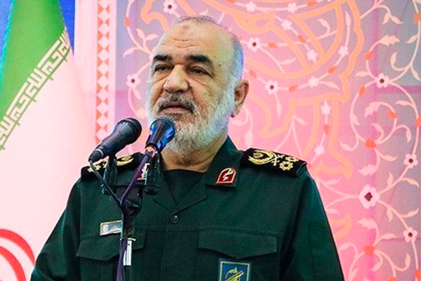 قائد الحرس الثوري الإيراني يتبنى مسؤولية التهديدات ضد "إيران إنترناشيونال"