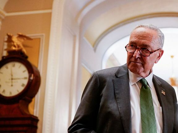 ماراتن قرائت بودجه ۹۴۰ صفحهای: نبرد دموکراتها و جمهوریخواهان بر سر طرح ترامپ