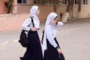 جمهوری آذربایجان پیشنهاد تحصیل دختران محجبه در ایران را دخالت در امور داخلی دانست