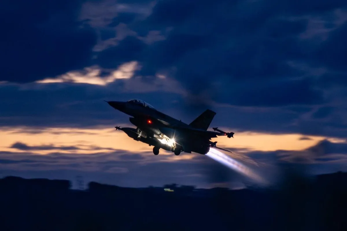 هاآرتص: جنگ با حکومت ایران باید تهدید «نابودی» اسرائیل را برای همیشه از میان ببرد