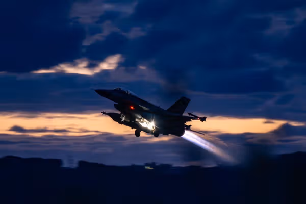 هاآرتص: جنگ با حکومت ایران باید تهدید «نابودی» اسرائیل را برای همیشه از میان ببرد