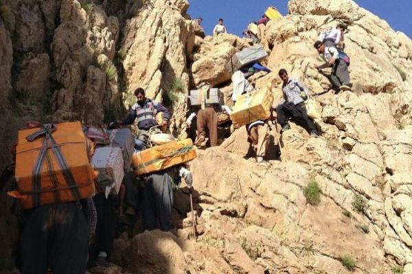 مقتل 44 عتالًا إيرانيًا وإصابة 400 آخرين خلال عام