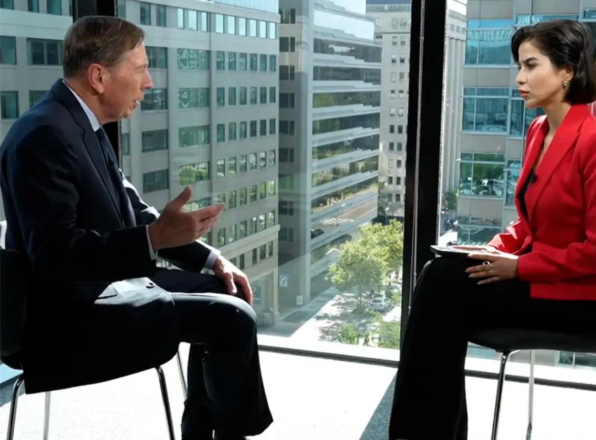  الجنرال بترايوس لـ "إيران إنترناشيونال": الحرب ستلحق ضررًا كبيرًا جدًا بإيران وإسرائيل