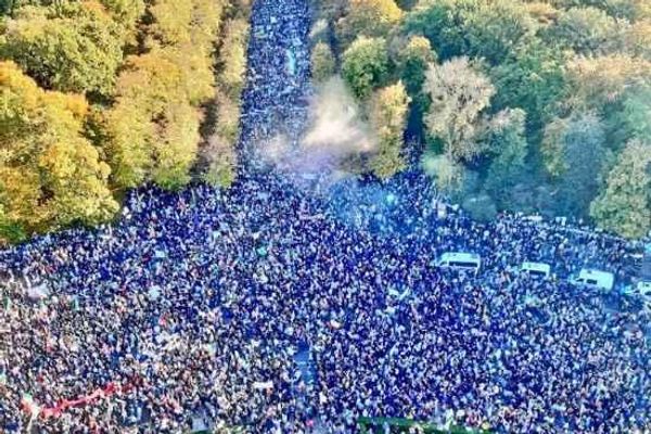 بمناسبة ذكرى مهسا أميني..سياسيون ونشطاء يدعون لإضراب عام في إيران تضامنًا مع ضحايا النظام