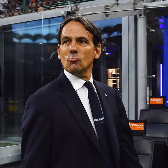 رومانو گزارش داد؛ سیمونه اینزاگی این هفته سرمربی الهلال میشود