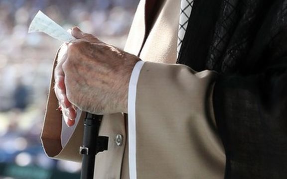 ۴۲ نماز جمعه در ۳۵ سال رهبری؛ مهمترین خطبههای خامنهای