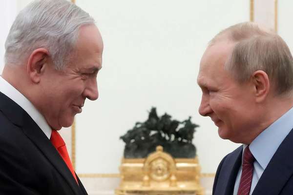 Khamenei's Mouthpiece Daily Demands Russia Take Harder Line Against Israel