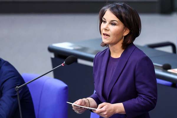German FM Urges Iranian Restraint In Call With FM