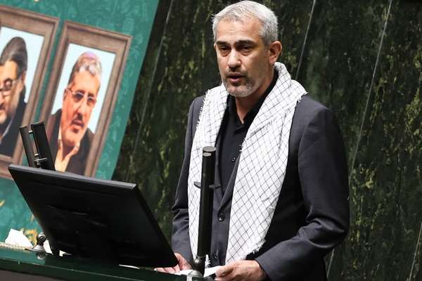 وزير إيراني: القضايا الاقتصادية معقّدة ولا يمكن حلّها بين "عشية وضحاها"