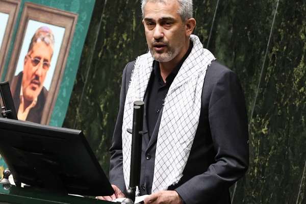 وزیر اقتصاد: مردم مطمئن باشند دولت اقتصاد را رها نکرده است