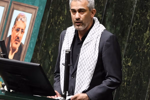 وزیر اقتصاد: مردم مطمئن باشند دولت اقتصاد را رها نکرده است