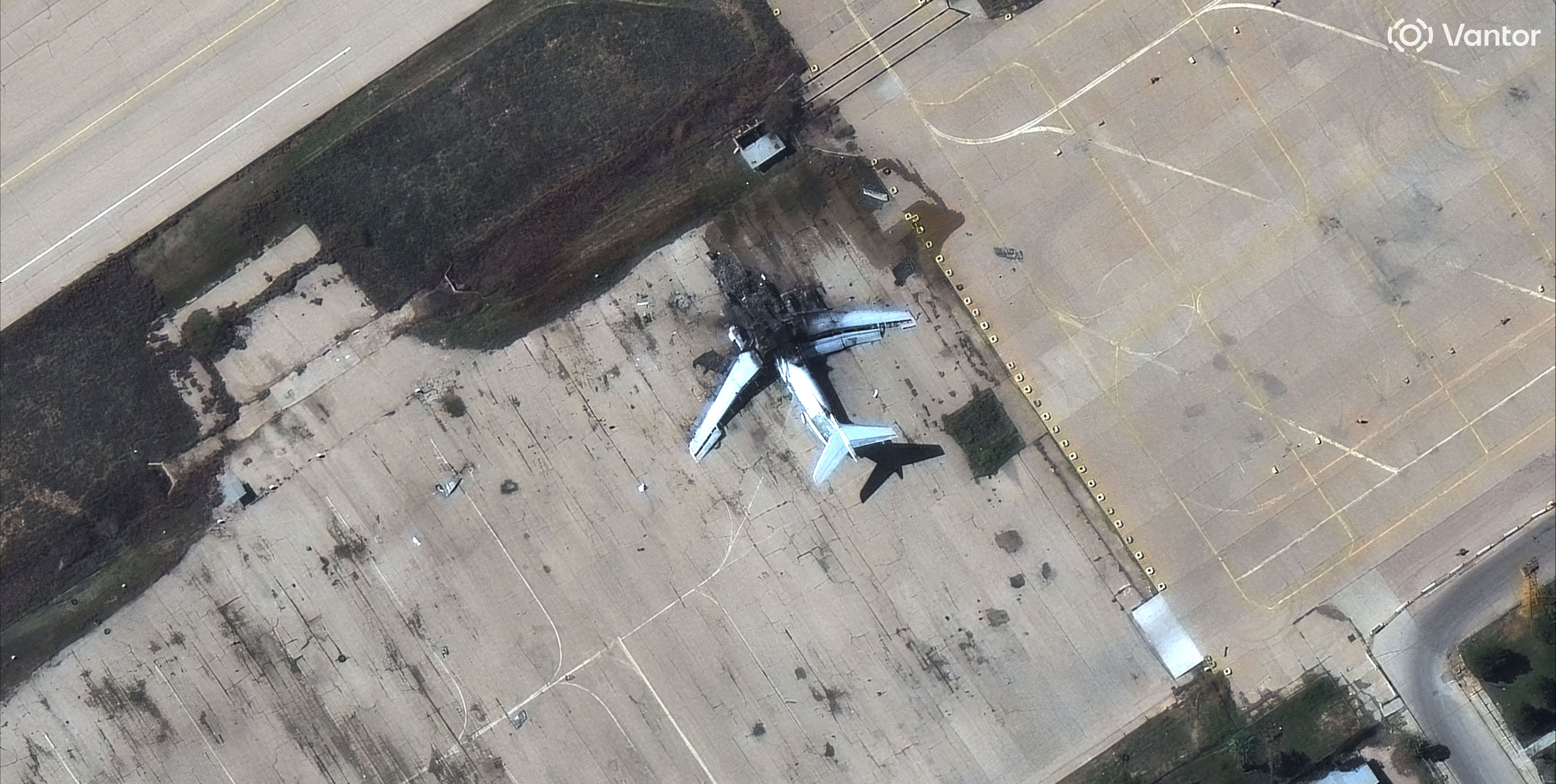 پایگاه هوایی شیراز پس از حمله، ۱۵ اسفند