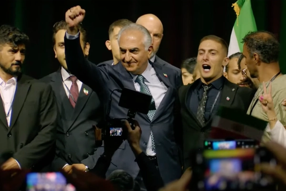 Exiled prince urges unity for Iran regime change at opposition gathering